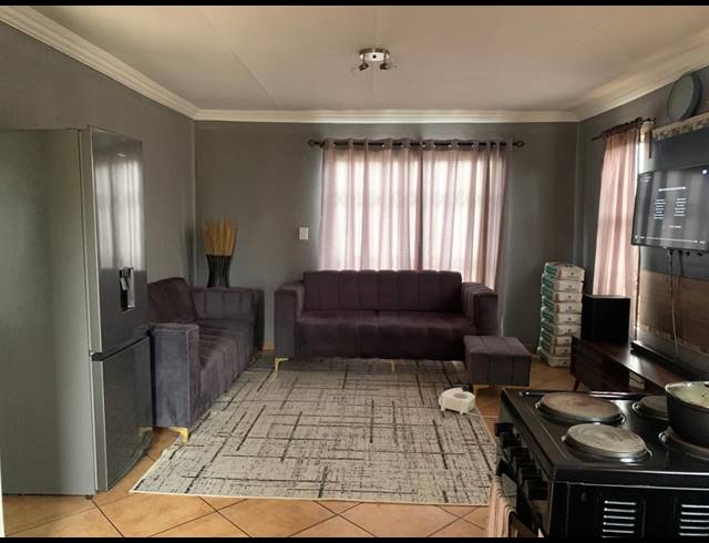 2 BEDROOM HOUSE FOR SALE IN VANDERBIJLPARK CE 3
